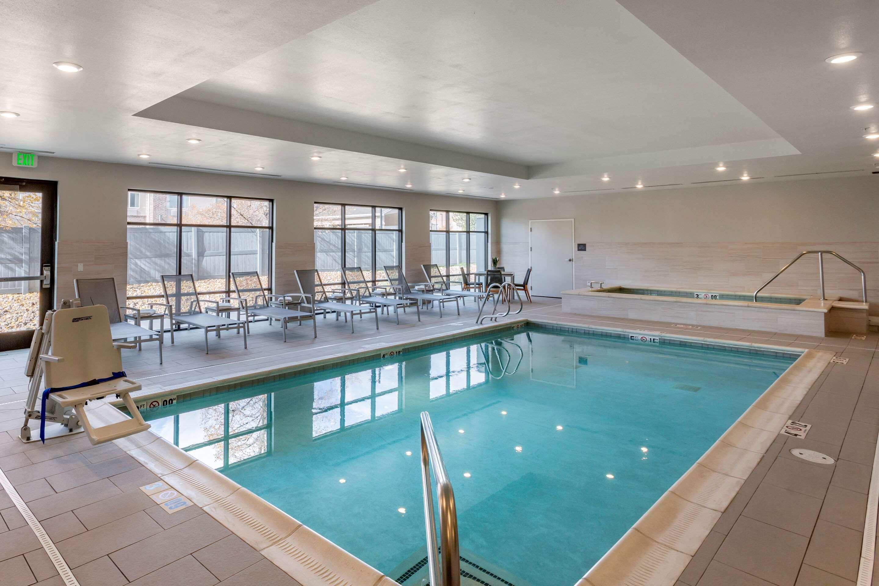 Comfort Inn&Suites Salt Lake City Airport Eksteriør bilde